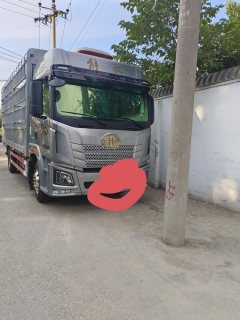 FAW Jiefang JH6 320 hp 4X2 6.75 m - photo 3