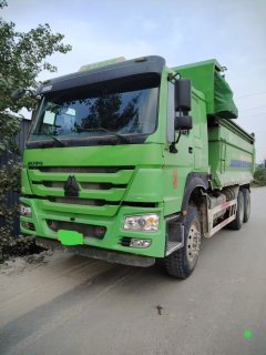 Hongchang Tianma Sinotruk Chassis 380 hp 6X4 5.6 m - photo 1