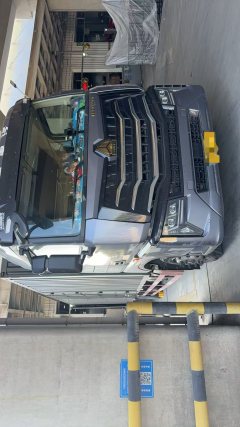 Sinotruk HOWO Max 290 hp 4X2 9.6 m - фото 2