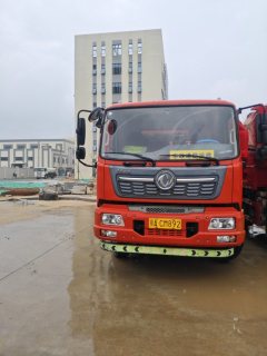 Dongfeng Tianjin VR 180 hp 4X2 4.8 m - photo 1
