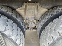 SAIC Hongyan Genlyon 560 hp 8X4 8.5 m - photo 6