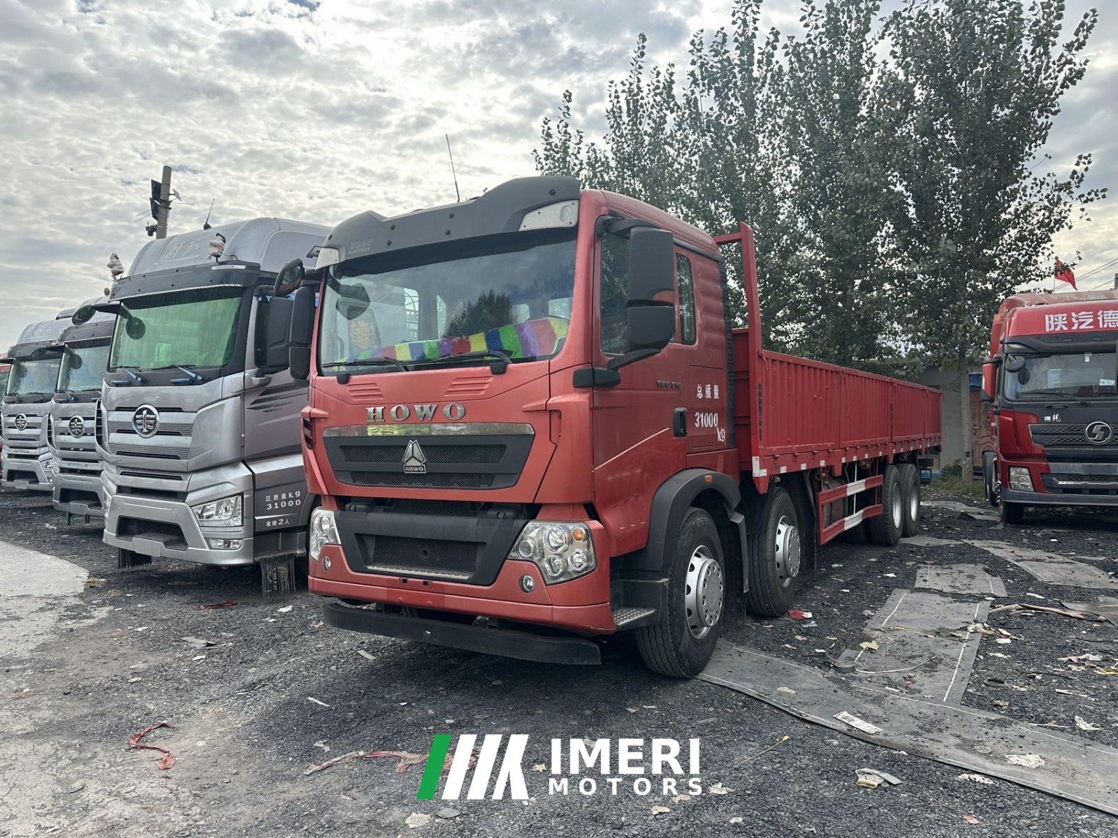 2020 Sinotruk HOWO TS5 310 hp 8X4 9.6 m