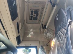 Sinotruk Sitrak G5S 290 hp 4X2 6.8 m - фото 8
