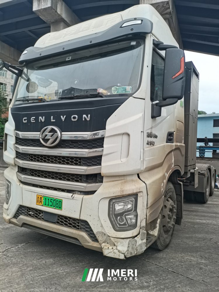 2023 SAIC Hongyan Genlyon 4X2