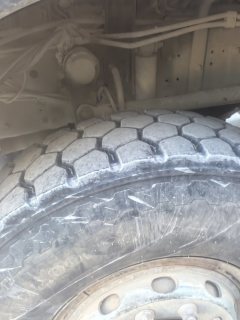 SAIC Hongyan Genlyon 520 hp 8X4 8 m - photo 7