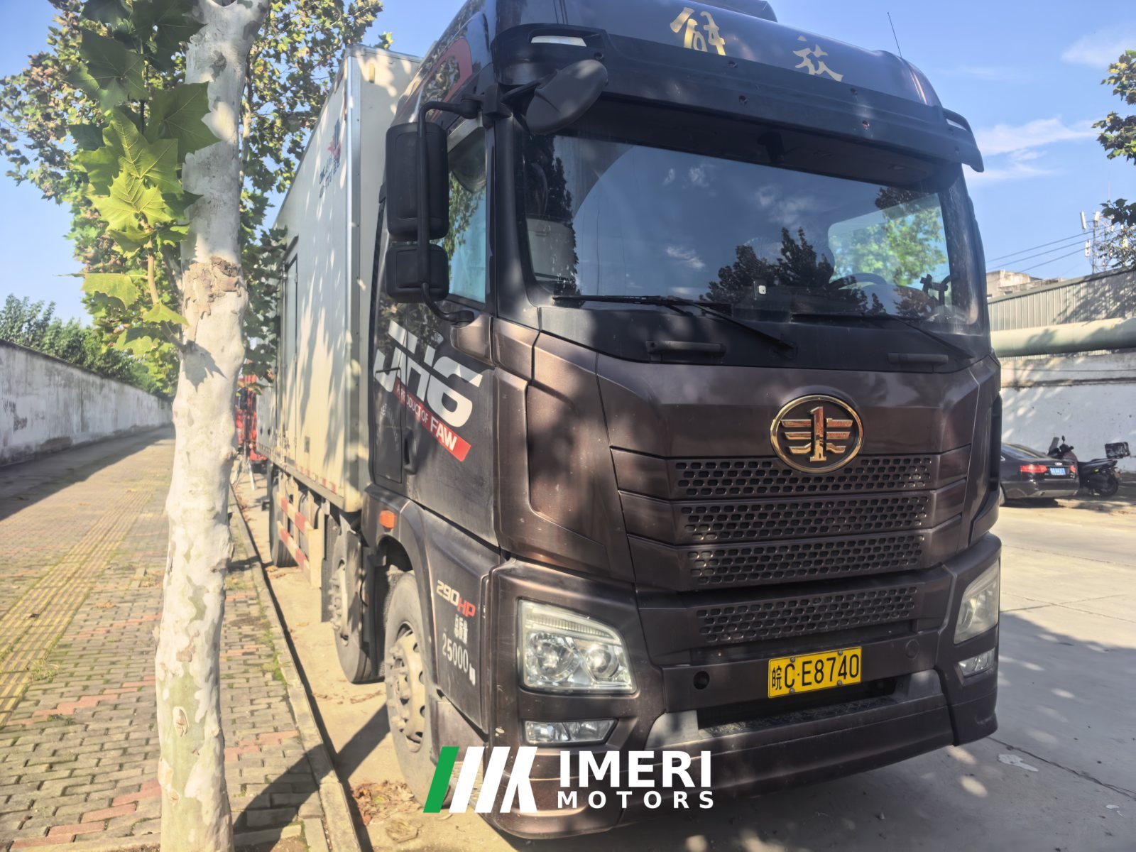 2022 FAW Jiefang JH6 290 hp 4X2 7.7 m