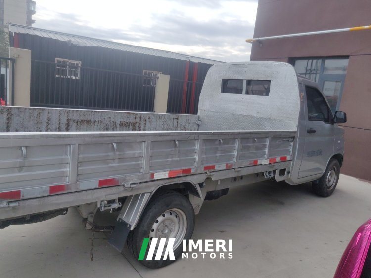 Wuling Rongguang New Cabin 102 hp 4X2 3.3 m - truck from China