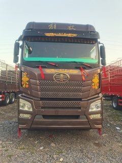 FAW Jiefang JH6 320 hp 6X2 9.5 m - photo 2