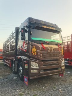 FAW Jiefang JH6 320 hp 6X2 9.5 m - photo 3