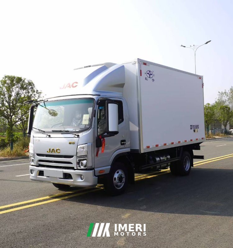 JAC Shuailing Q6 160 hp 4X2 2.35 m - грузовик из Китая