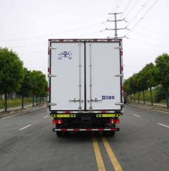 SINOTRUK HOWO Light Duty Truck Commander 210 hp 4X2 4.08 m - photo 5