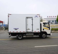 SINOTRUK HOWO Light Duty Truck Commander 210 hp 4X2 4.08 m - photo 6