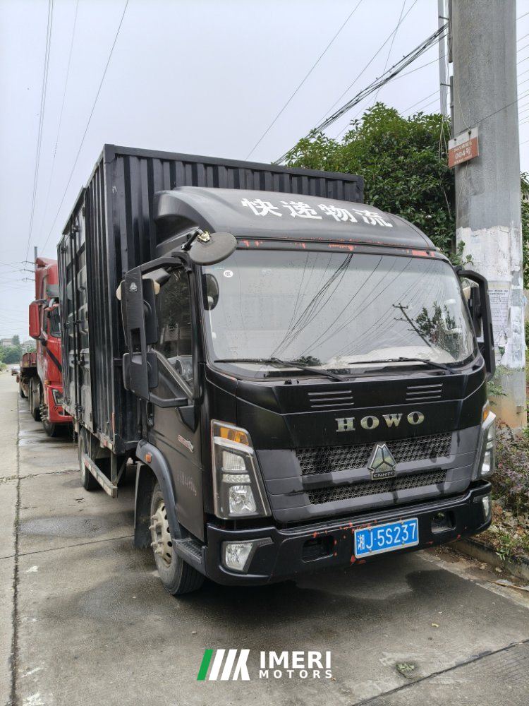 SINOTRUK HOWO Light Duty Truck Commander 129 hp 4X2 3.85 m - truck from China