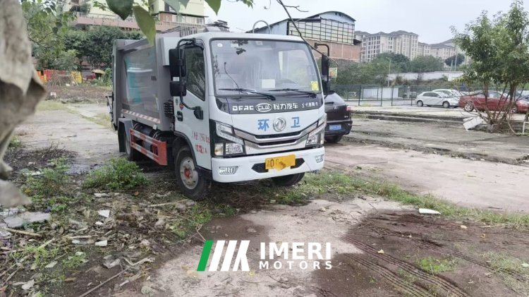 Dongfeng Duolika Dollicar D6 140 hp 4X2 6.86 m - грузовик из Китая