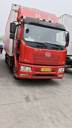 FAW Jiefang J6L 180 hp 4X2 7.7 m - photo 2