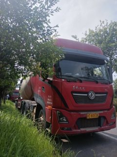 Dongfeng Tianlong 450 hp 6X4 - photo 2