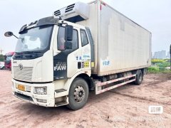 FAW Jiefang J6L 220 hp 4X2 7.5 m - фото 1