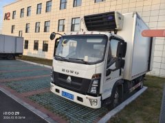 SINOTRUK HOWO Light Duty Truck Dream Chaser 130 hp 4X2 4.2 m - photo 4
