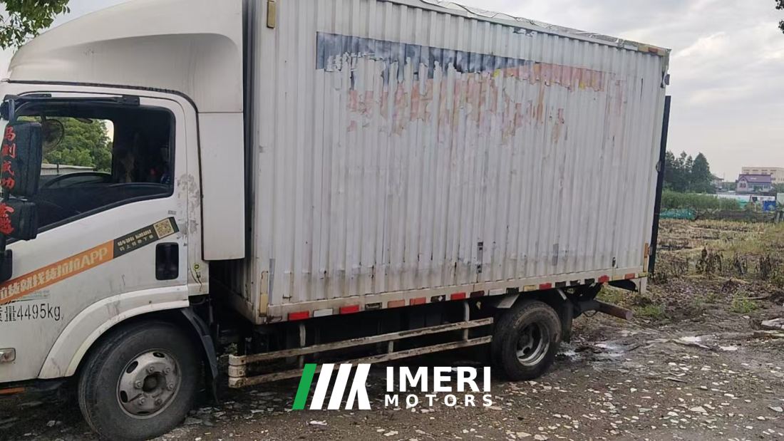Qingling Isuzu M100 120 hp 4X2 4.13 m - грузовик из Китая