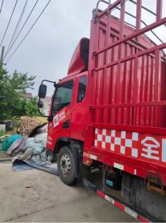 Shacman Delong G1 137 hp 4X2 3.82 m - фото 3