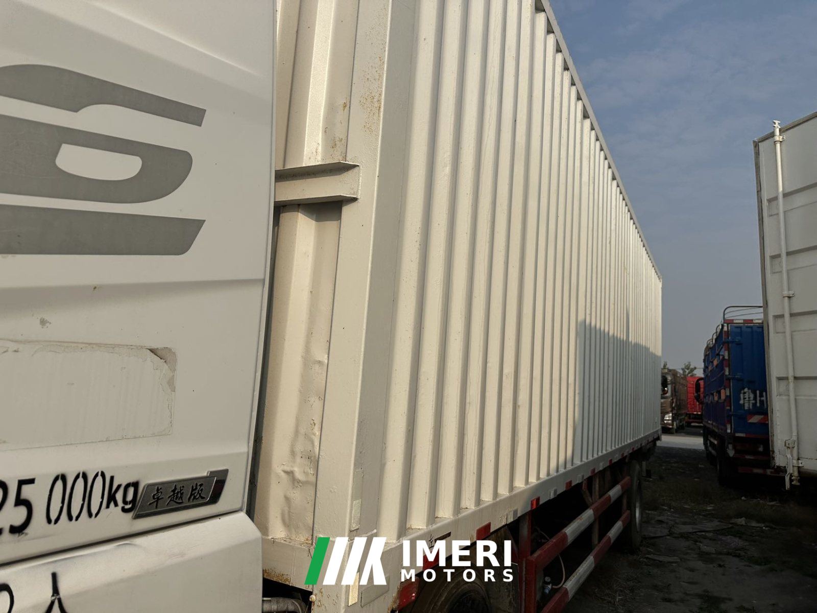 2020 FAW Jiefang JH6 290 hp 6X2 9.5 m