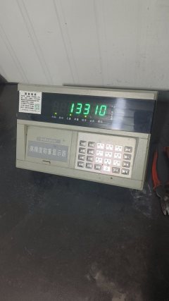 Dongfeng Tianlong KL 465 hp 8X4 9.6 m - photo 5