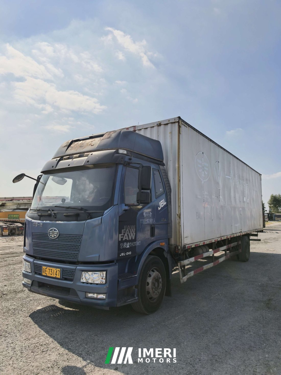 FAW Jiefang J6L 260 hp 4X2 9.6 m - грузовик из Китая