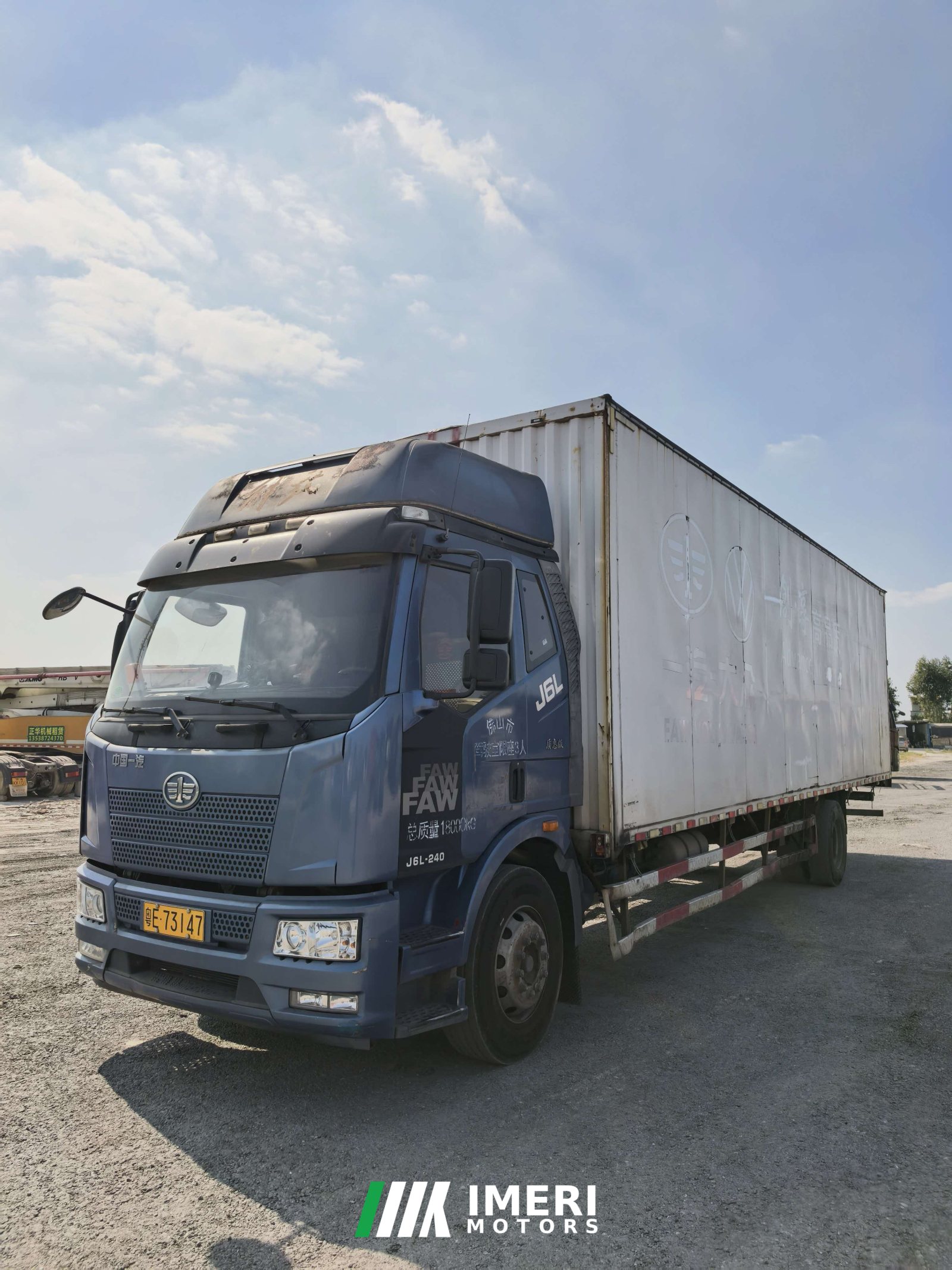 2021 FAW Jiefang J6L 260 hp 4X2 9.6 m