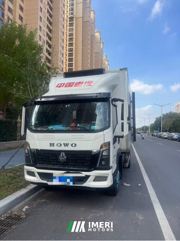 SINOTRUK HOWO Light Duty Truck Commander 160 hp 4X4 6 m - truck from China