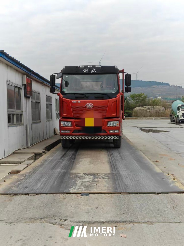 2021 FAW Jiefang J6L 260 hp 6X2 7.2 m