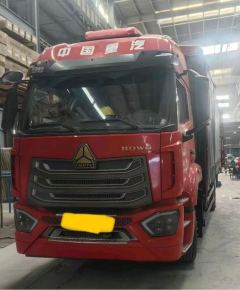 Sinotruk HOWO TS5 270 hp 6X2 6.8 m - photo 2
