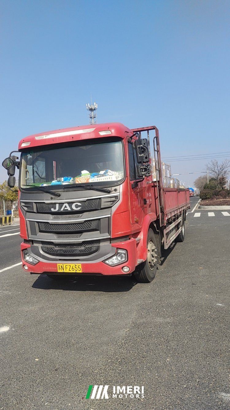JAC Gallop Gelfa A5 220 hp 4X2 6.2 m - truck from China