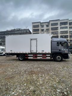 Sinotruk HOWO TX7 290 hp - фото 4