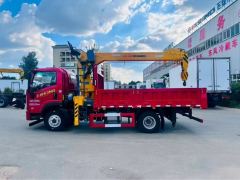 Sinotruk 170 hp 4X2 4 m - photo 4