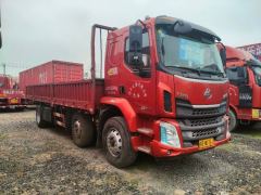 Dongfeng Liuzhou New Chenglong M3 230 hp 6X2 7.8 m - photo 2