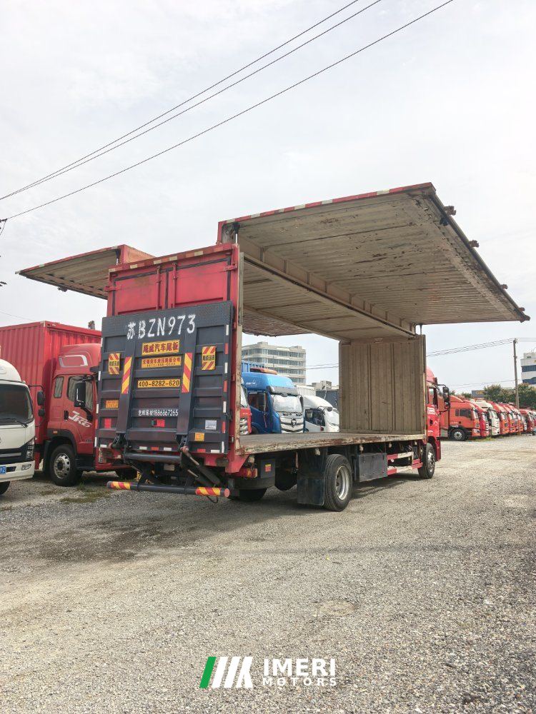 2023 Shacman Delong L5000 240 hp 4X2 8.7 m