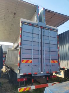 Sinotruk HOWO TS7 290 hp 4X2 9.6 m - photo 10