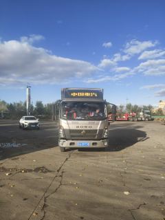 SINOTRUK HOWO Light Duty Truck Hanjiang 170 hp 4X2 3.85 m - photo 6