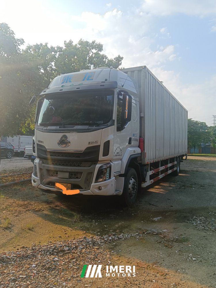 Dongfeng Liuzhou Chenglong H5 245 hp 4X2 9.7 m - truck from China