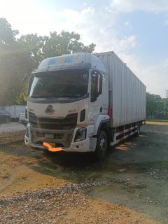 Dongfeng Liuzhou Chenglong H5 245 hp 4X2 9.7 m - photo 1