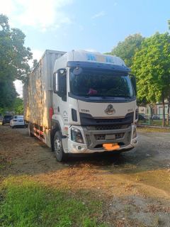 Dongfeng Liuzhou Chenglong H5 245 hp 4X2 9.7 m - photo 2