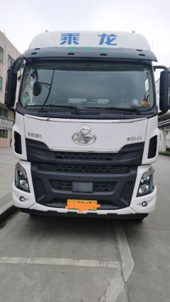 Dongfeng Liuzhou Chenglong H5 245 hp 4X2 9.7 m - photo 3