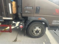 SINOTRUK HOWO Light Duty Truck Commander 180 hp 4X2 5.75 m - photo 7