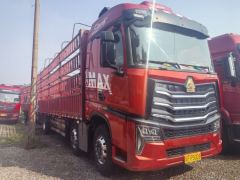 Sinotruk HOWO Max 350 hp 6X2 9.6 m - фото 1
