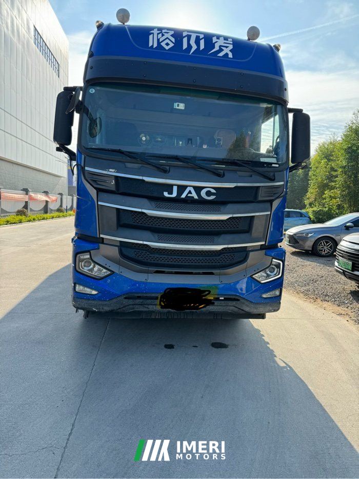 JAC Gallop Gelfa A5 270 hp 6X2 9.5 m - грузовик из Китая