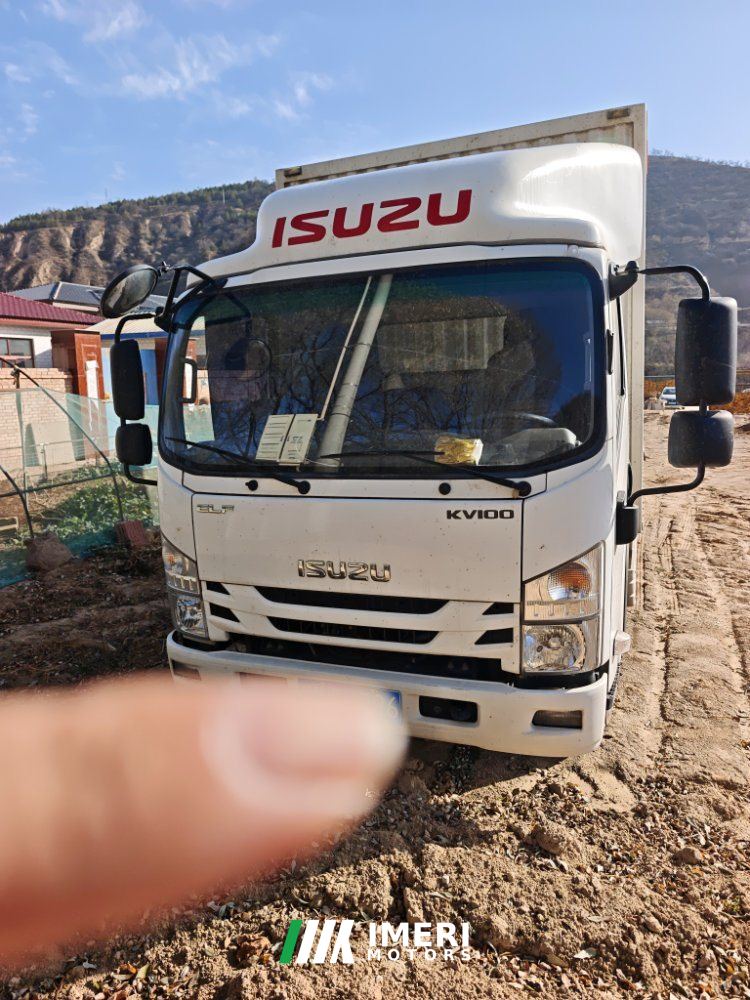 Qingling Isuzu KV100 132 hp 4X2 4.13 m - truck from China