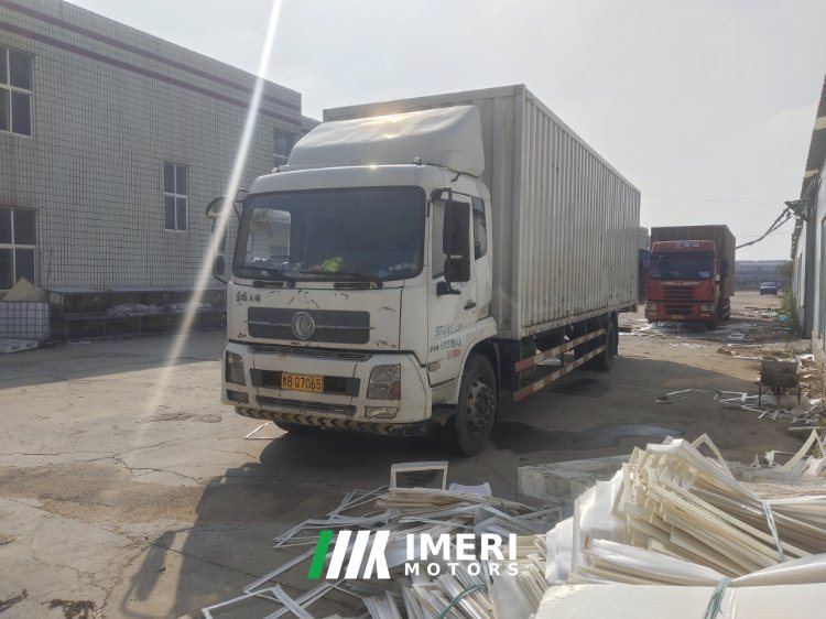 2018 Dongfeng Tianjin 210 hp 4X2 9.6 m