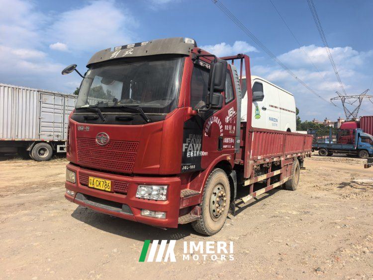 2019 FAW Jiefang J6L 180 hp 4X2 6.75 m