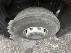 Sinotruk HOWO Max 290 hp 4X2 - photo 4