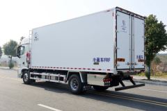 Foton Auman GTL Xingyi Edition 350 hp - фото 3